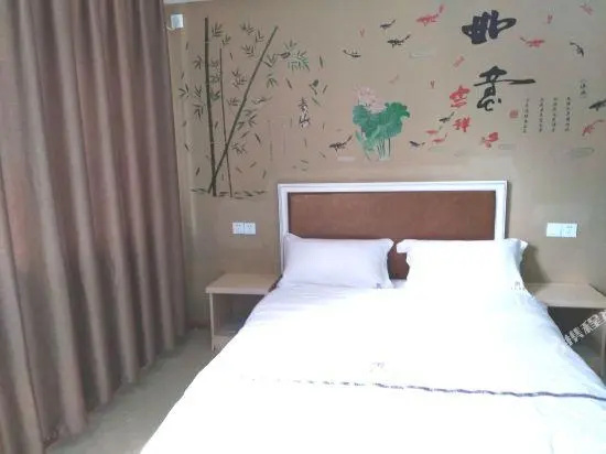 Deluxe Double room (full double bed)