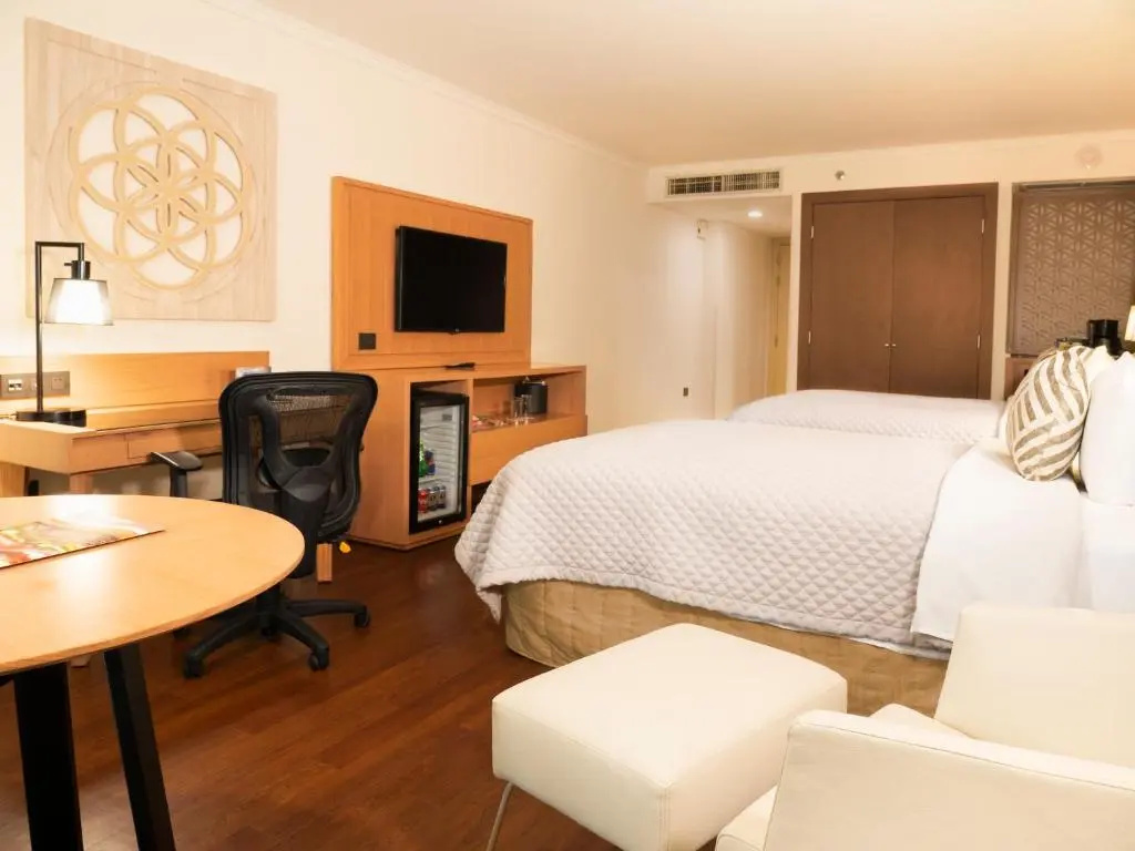 MS Milenium Monterrey, Curio Collection by Hilton - Chambres