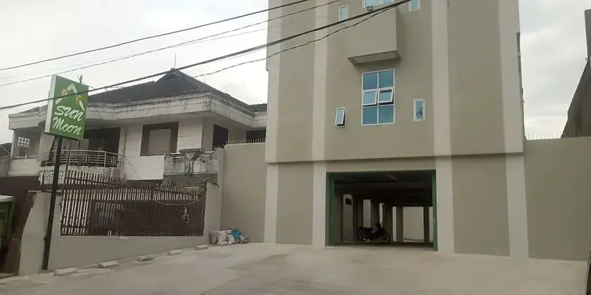 Hotel Cosmos Cuisine Guest House