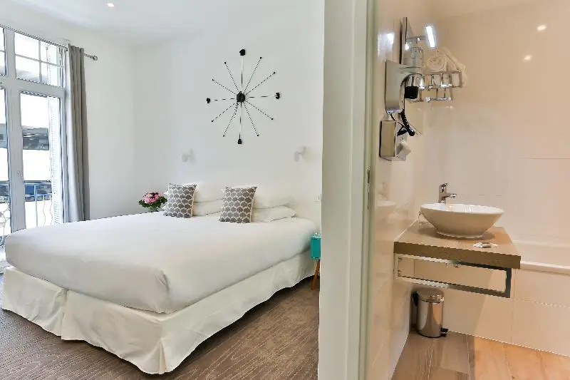 Standard Single room with balcony