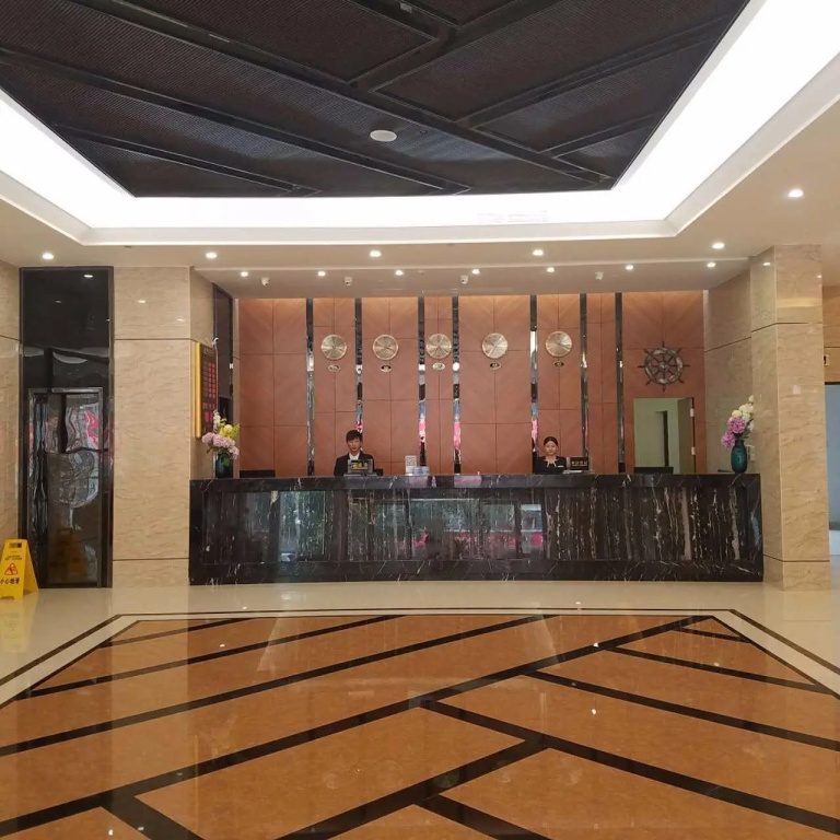Lobby & Reception