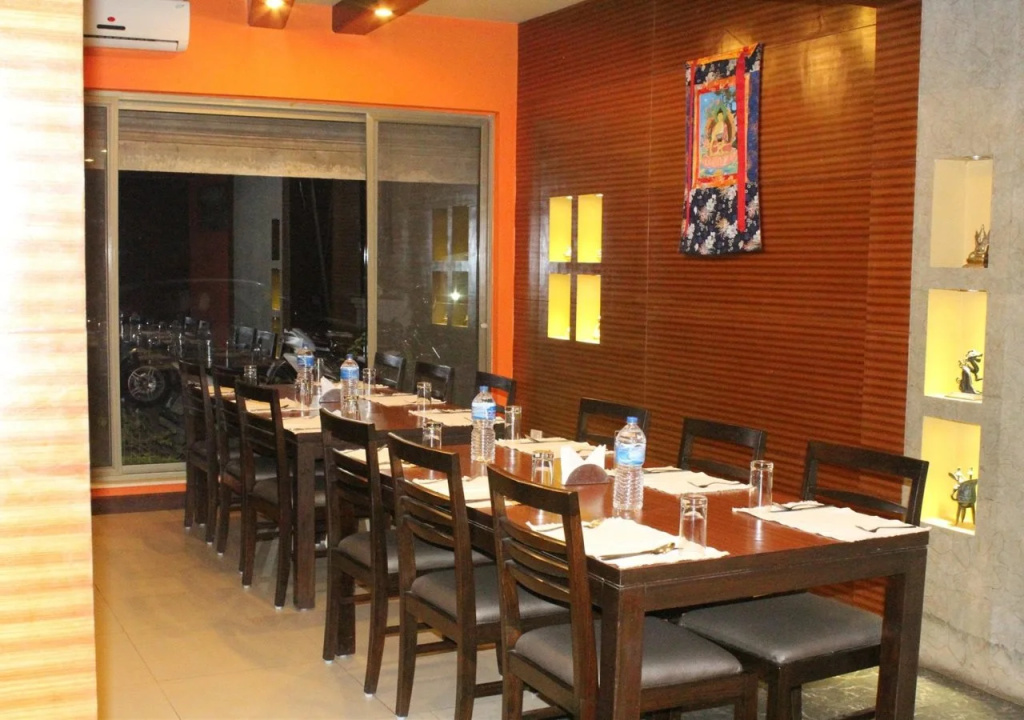 Food & Beverage