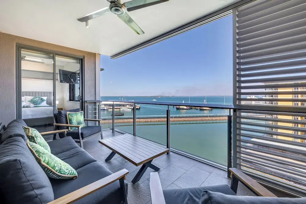 3 Bedrooms Family Apartment with ocean view