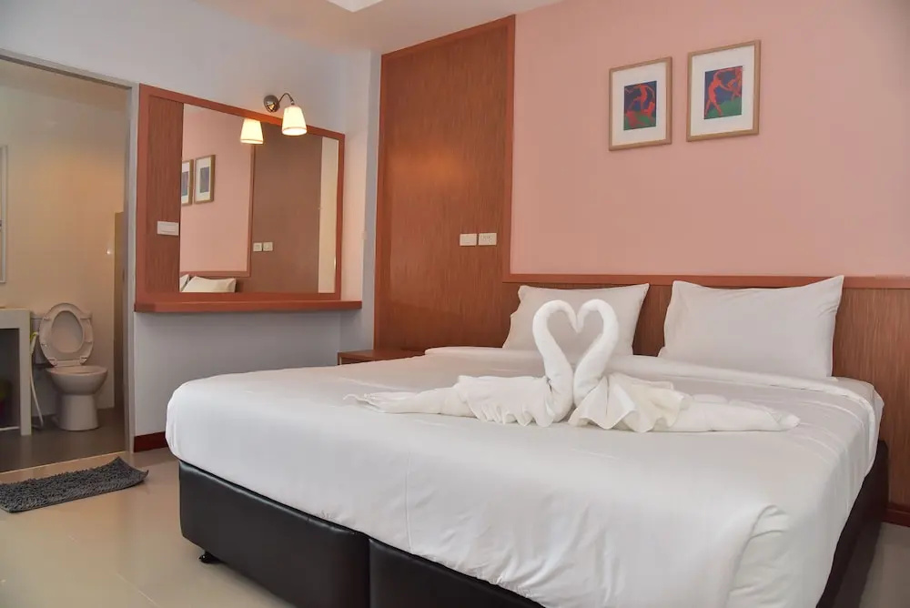 Standard Double room with balcony (full double bed)
