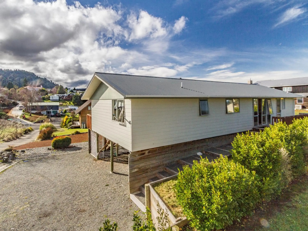 Tui's Lookout - Ohakune Holiday Home