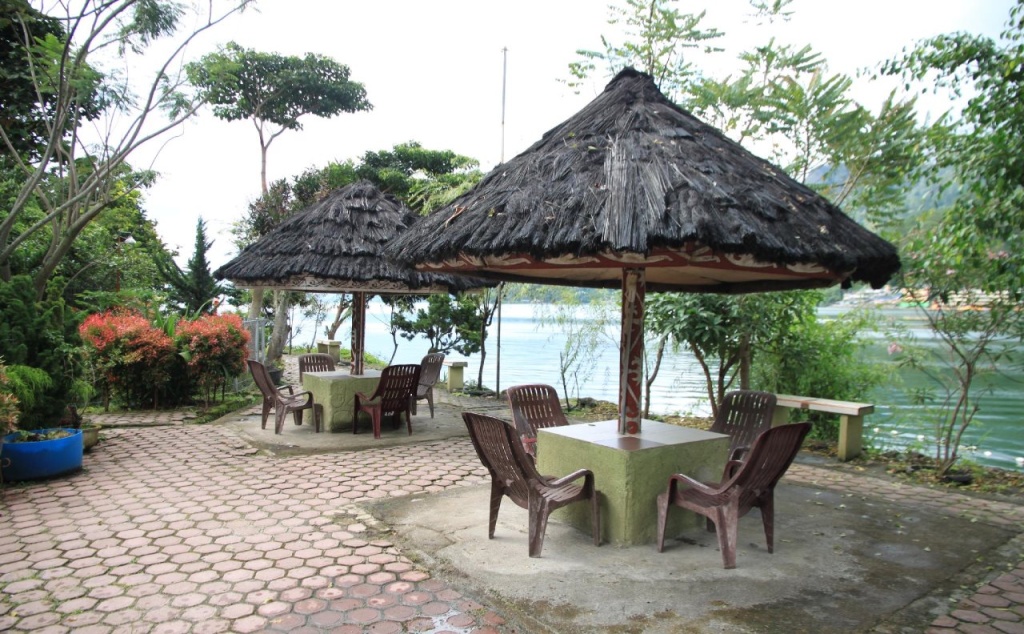 Beach & Waterfront