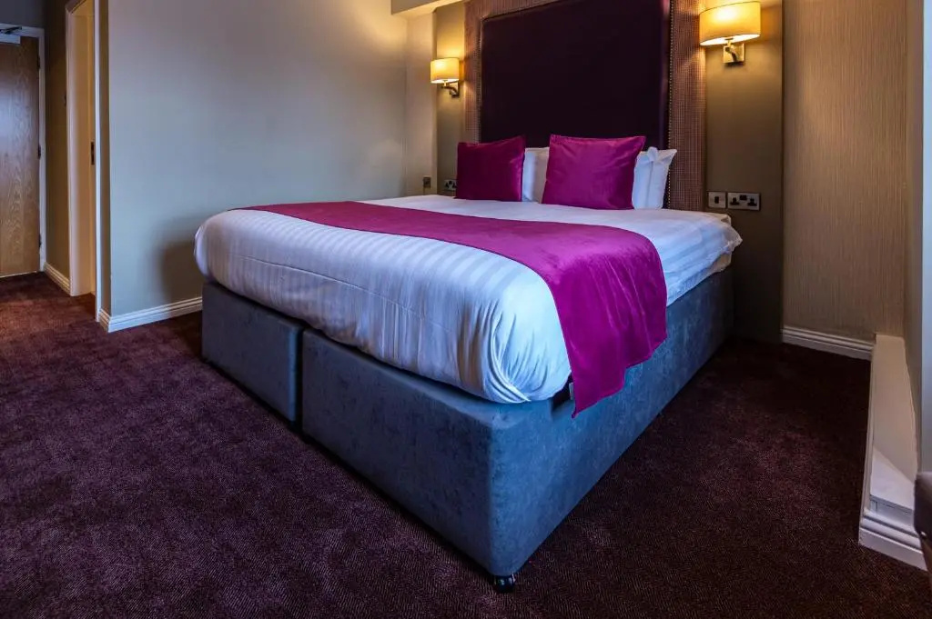 Standard Double room (full double bed)
