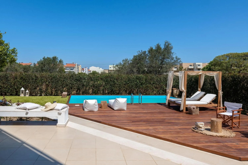 Love White Villa