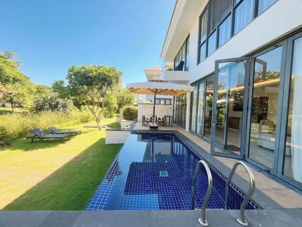 Standard Villa