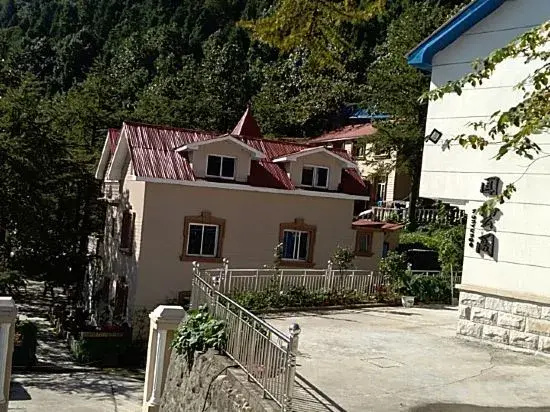 Lushan Wenxuege Villa