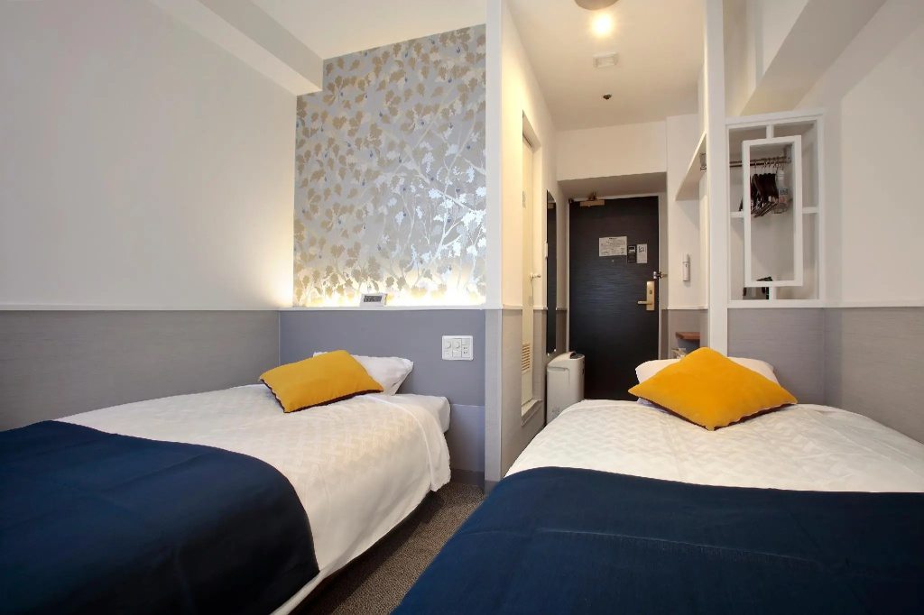 Compact Double room (twin beds)
