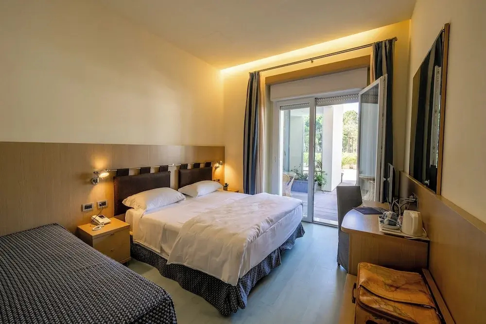 Superior Double room (full double bed)