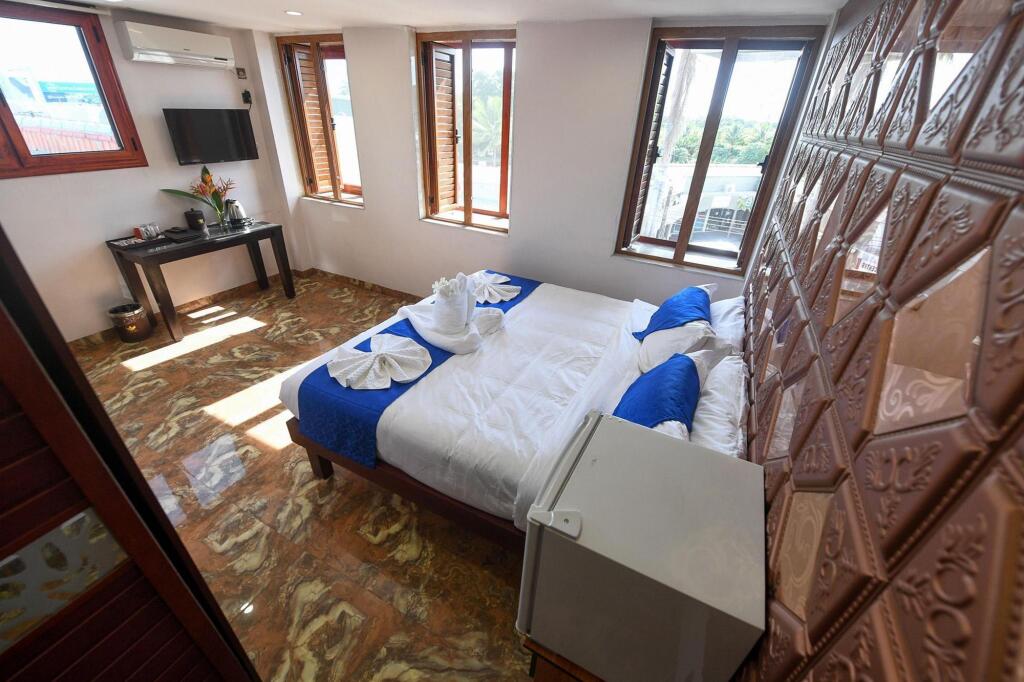 Cape town hotel image