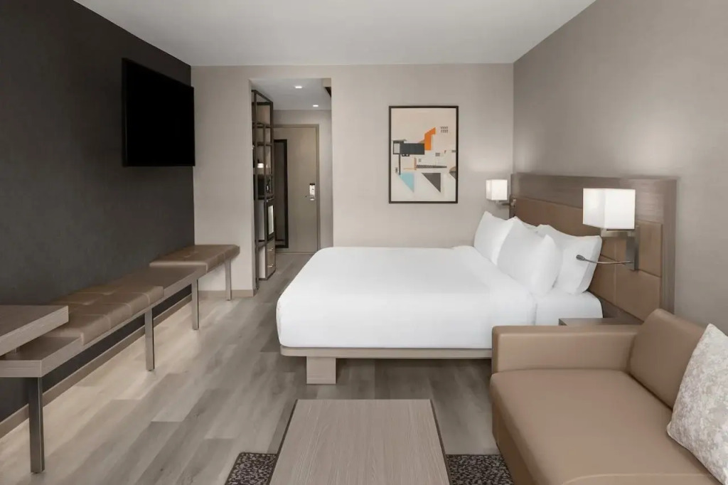 AC Hotel Lansing University Area — фото 2