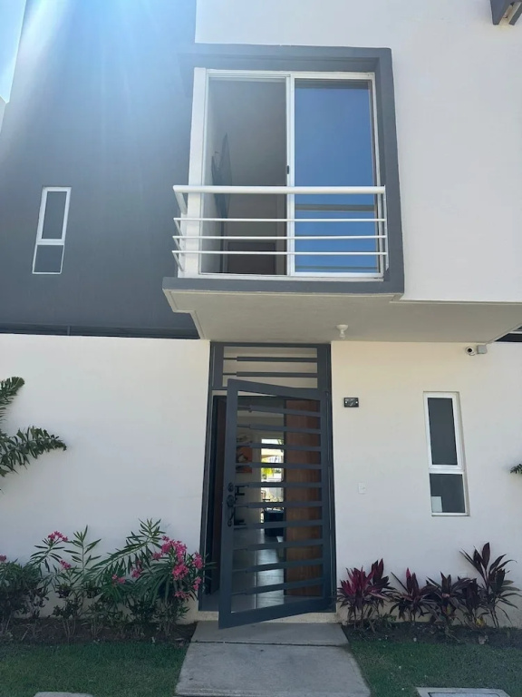 Puerto Vallarta Altavela Egina 55