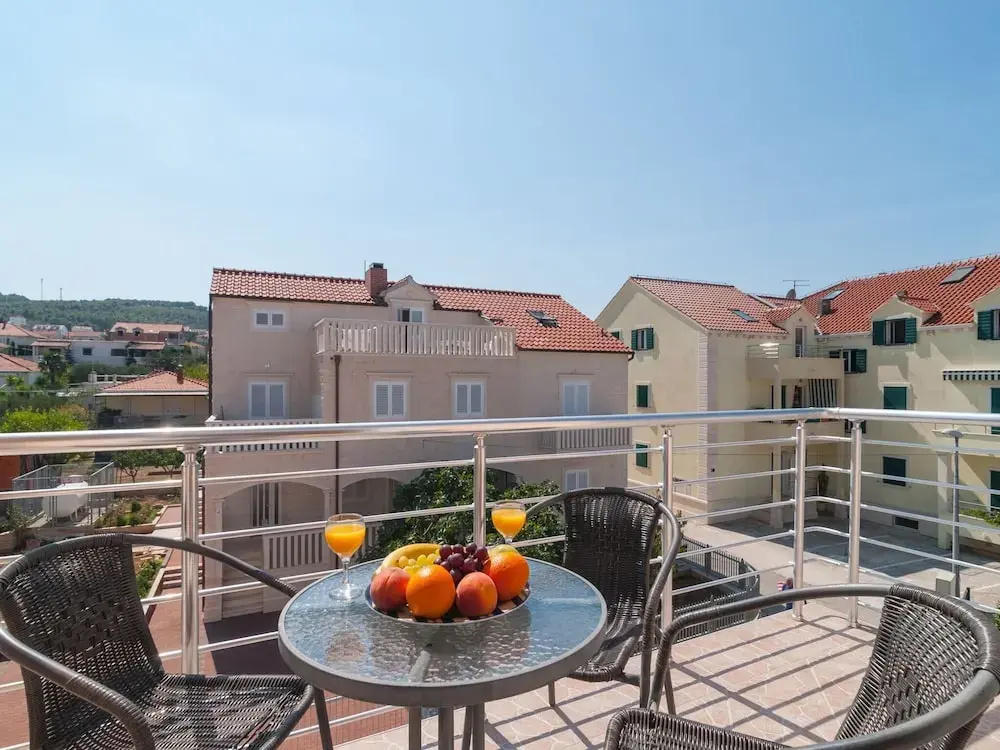 Apartments Island Beat - Two Bedroom Apartment With Balcony