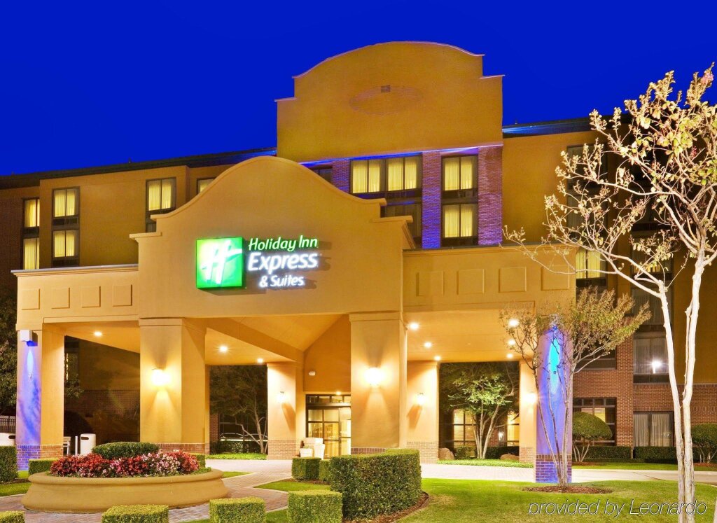 Holiday Inn Express & Suites Irving Conv Ctr - Las Colinas, an IHG Hotel image