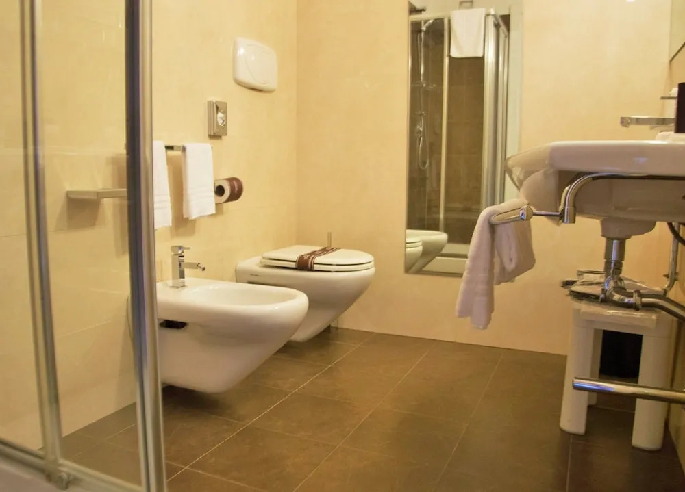 Business Single room with balcony