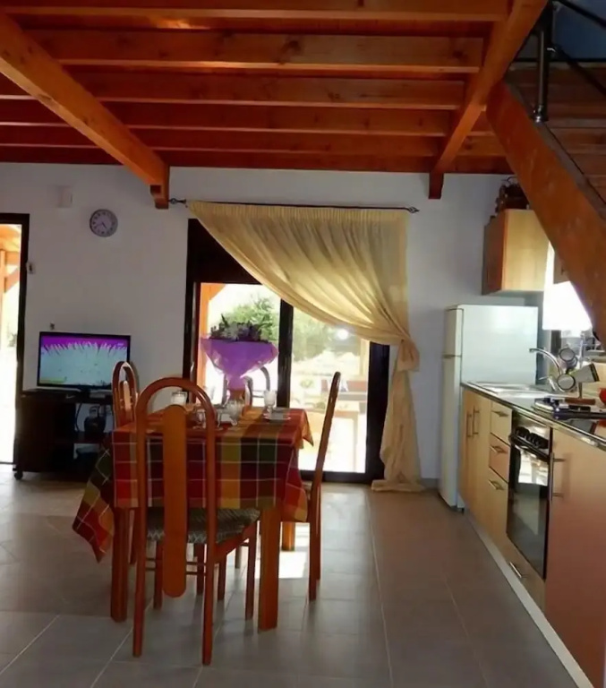 3 Bedrooms Villa
