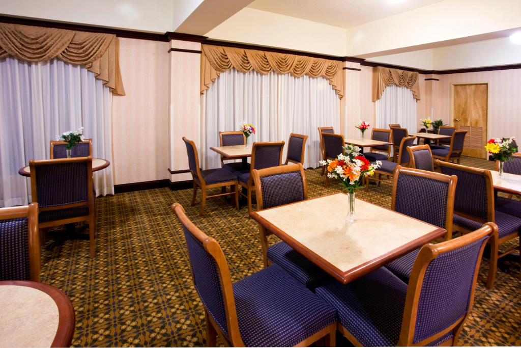 Holiday Inn Express Syracuse Airport by IHG - фото 24