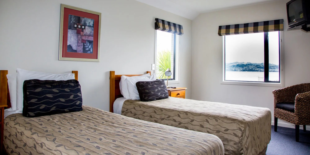 Baycrest Lodge - 2