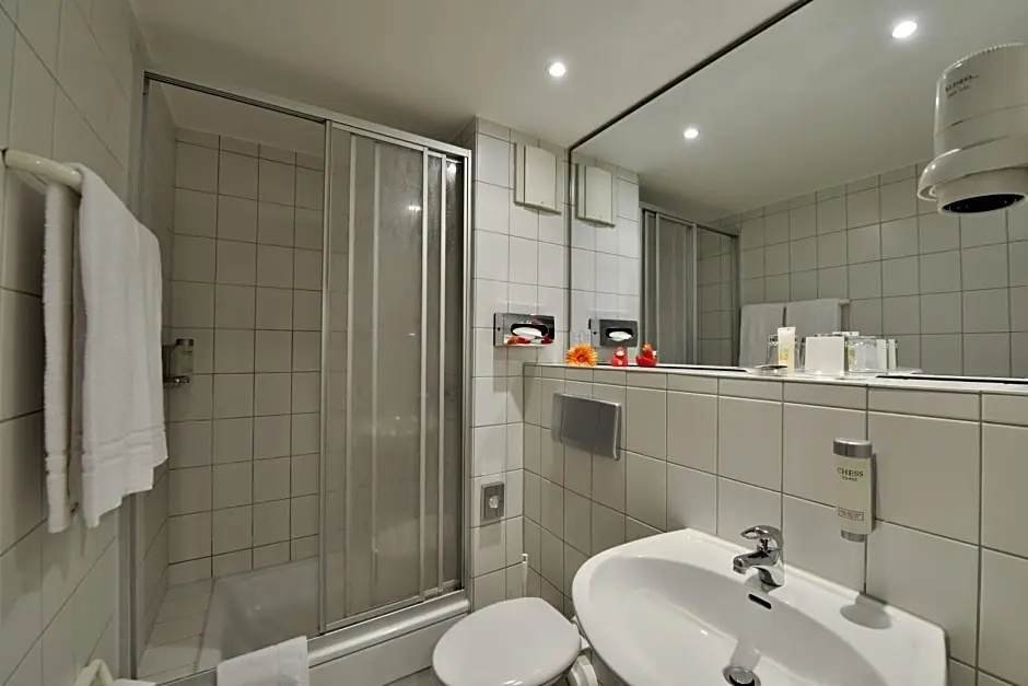 Michel Hotel Frankfurt-Airport Ruesselsheim - Chambres