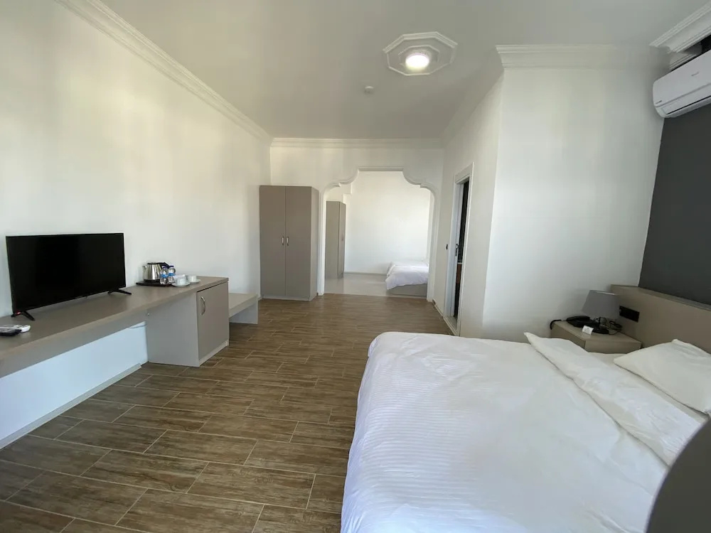 Deluxe Quadruple room