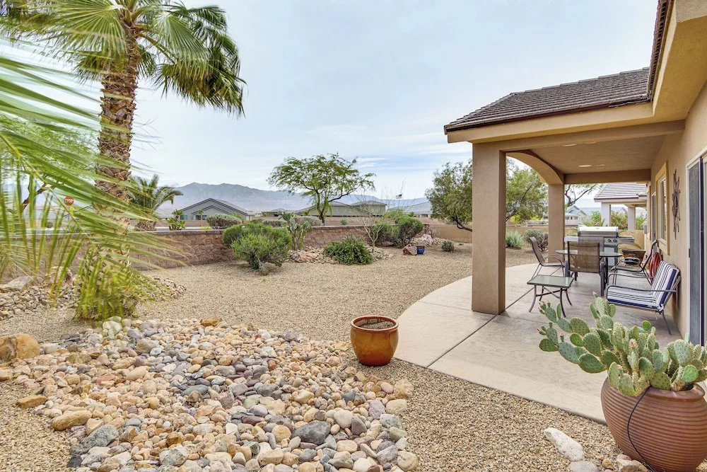 Hike, Golf & Try Your Luck! Mtn-view Mesquite Home