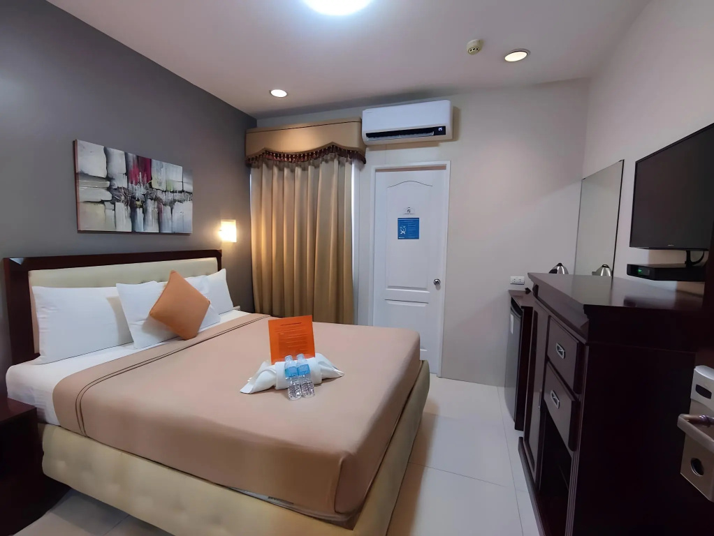 Devera Hotel — 5