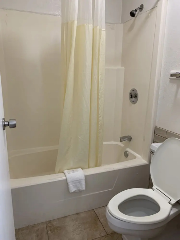 Economy Sextuple room