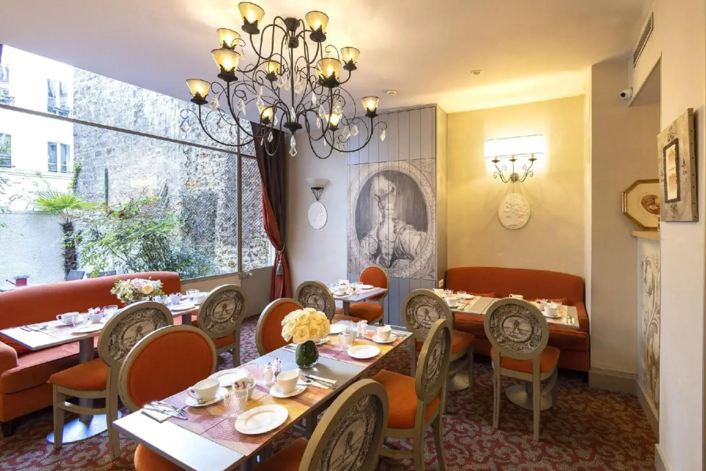 Hotel Residence Foch 23