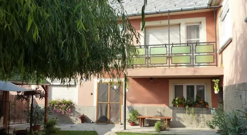 Domboldal Vendégház - фото 8