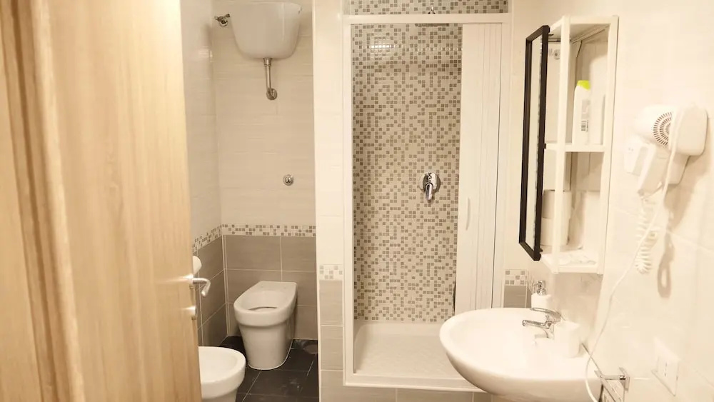 Economy room