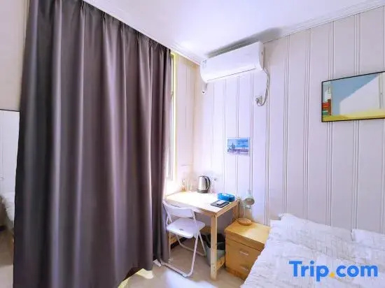 Economy Suite