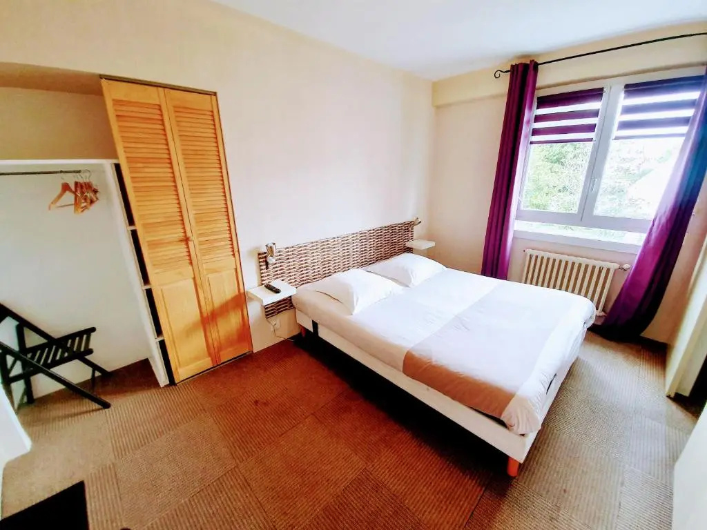 Standard Double room (full double bed)