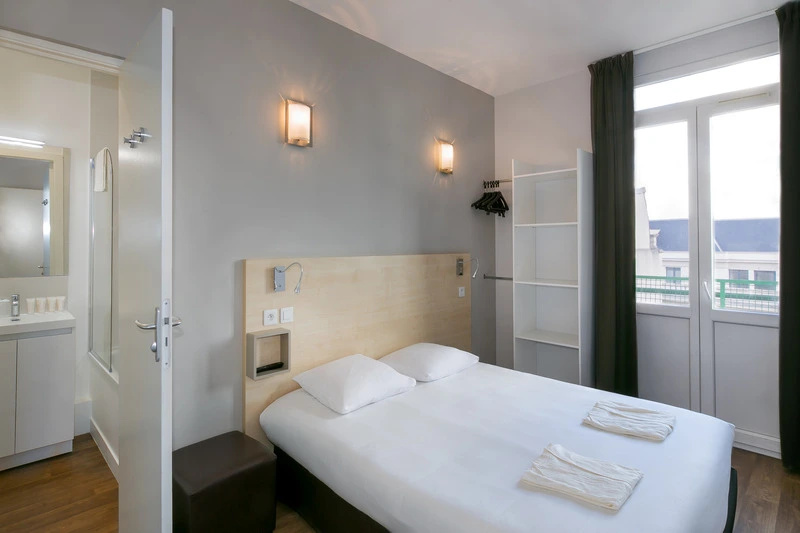 Standard Double room (full double bed)
