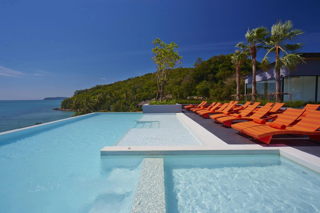 Отель Bandara Beach Resort, Phuket — фото