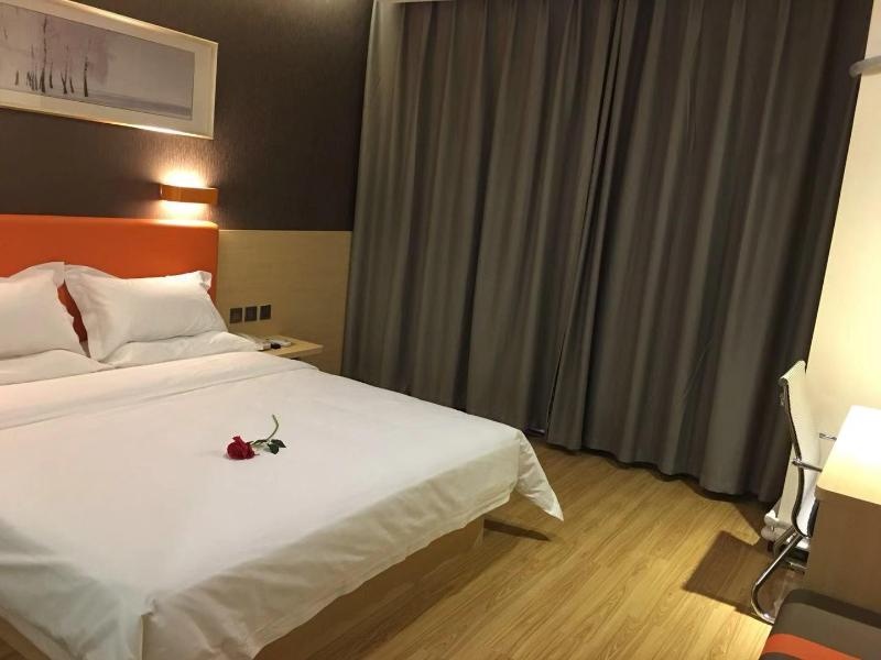 7 Days Premium·Xingtai Zhongxing West Street Gushun in Xingtai