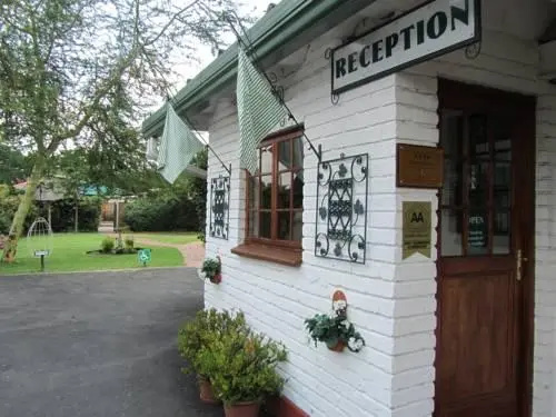 Thatchers Guest House