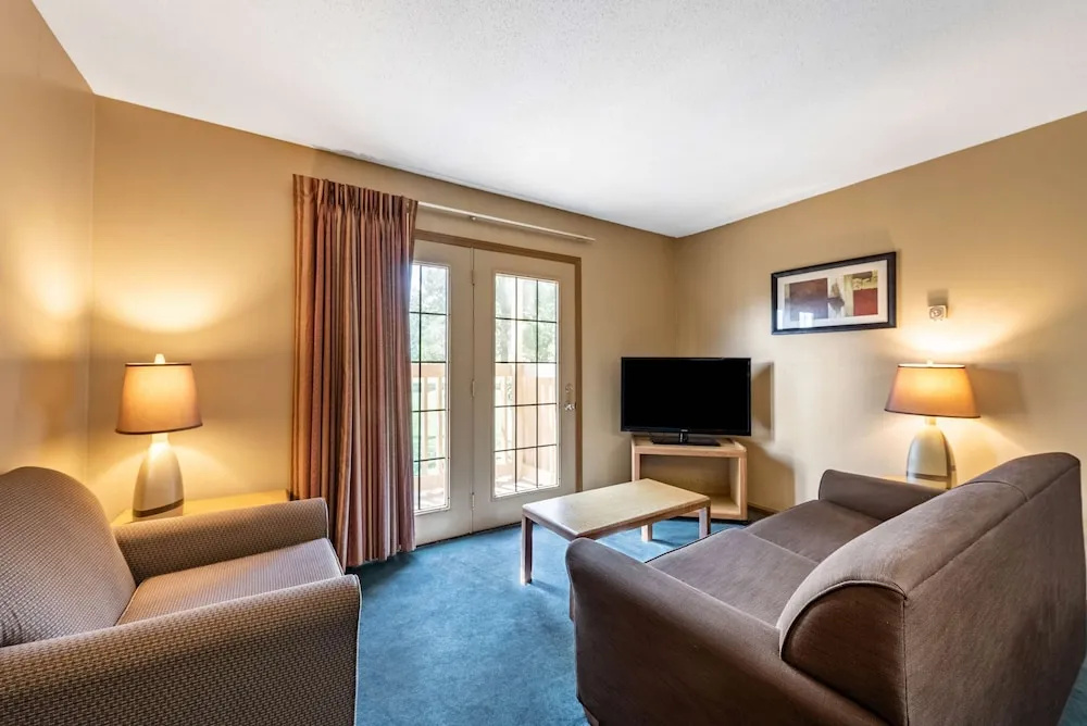 Americas Best Value Inn - фото 2