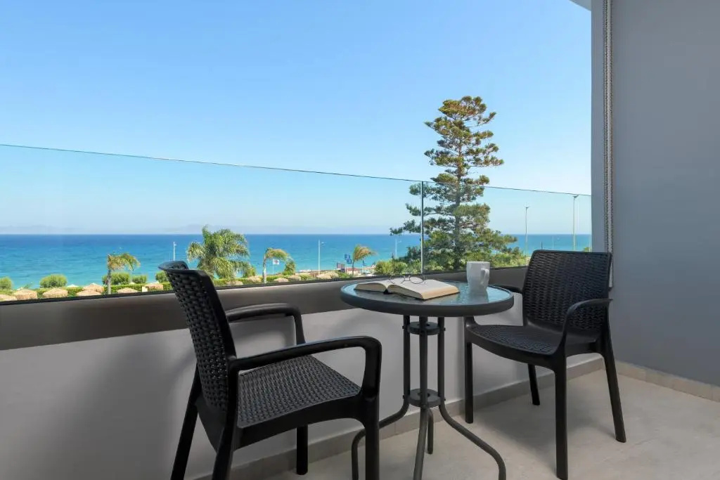 Superior Double room with sea view (twin beds)