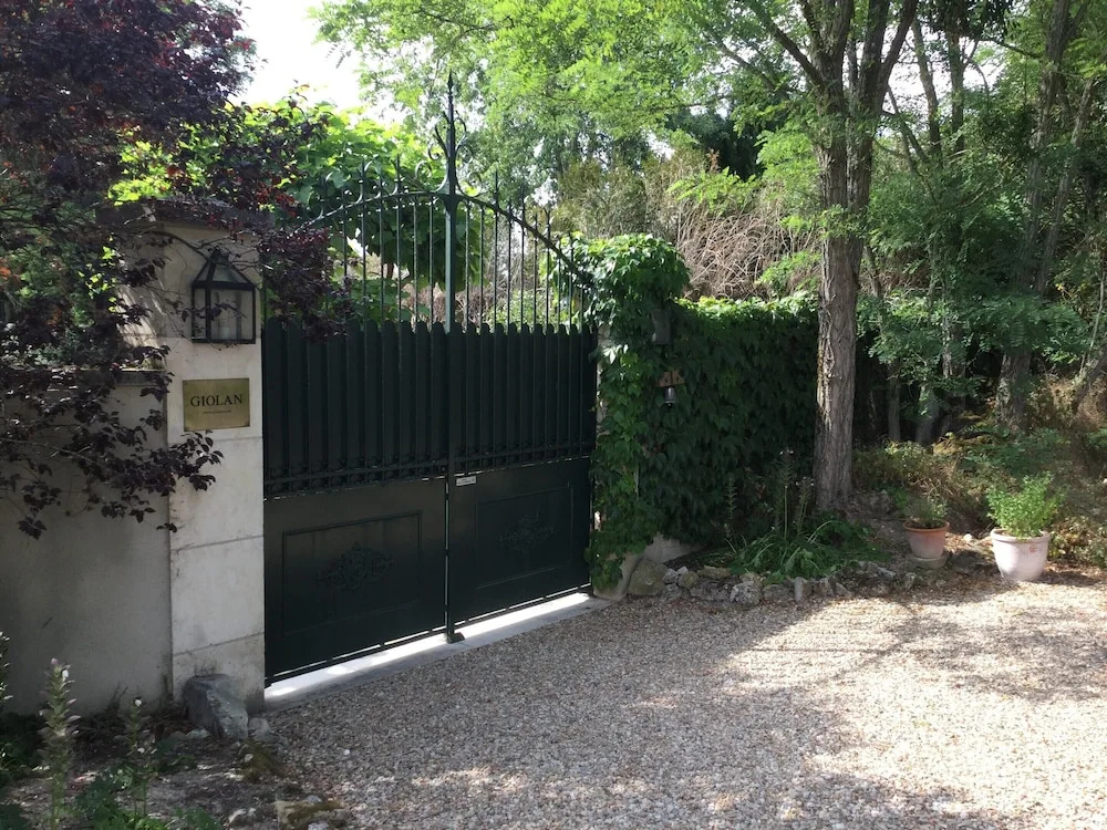 Holiday Home in Le Chatelet With Pool