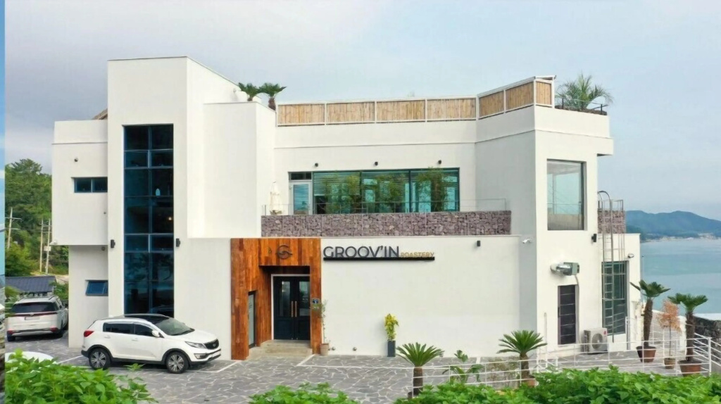 Groove-in Cafe Pension