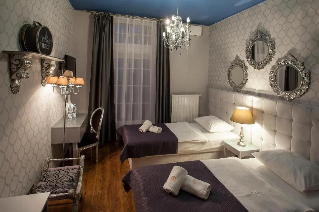 Aparthotel Vicini dawniej Aparthotel Oberża - Chambres