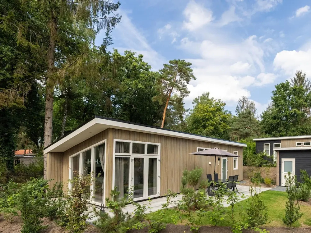 Comfortable Chalet With Combination Microwave Near the Veluwe