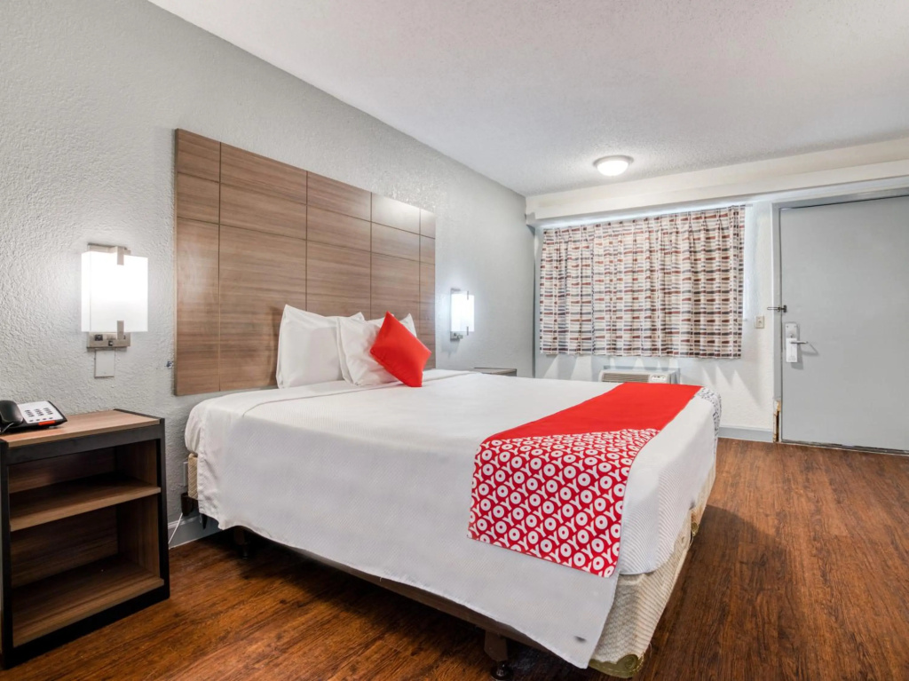 Отель Dallas Love Field Inn в Далласе