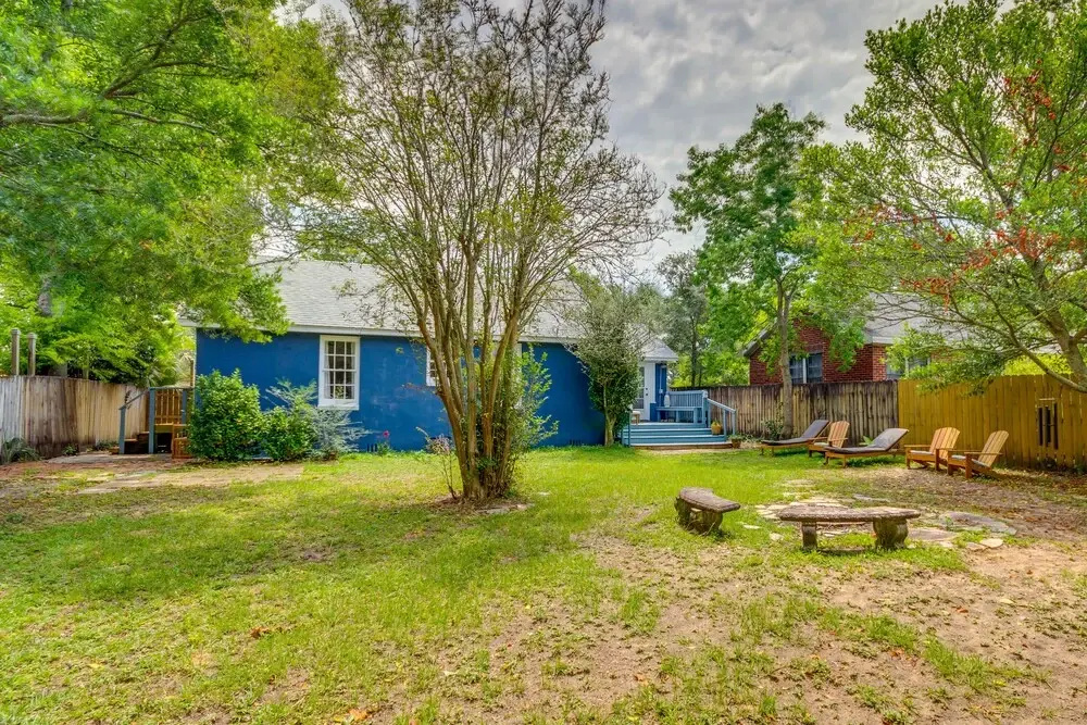 Deck & Grill: Downtown Pensacola Vacation Rental
