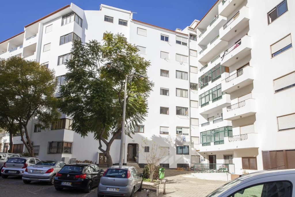 B17 - The Stunning Seaview Apartment