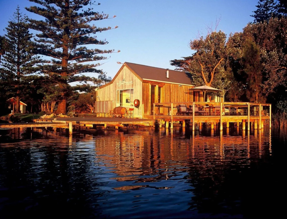 Boathouse - Birks River Retreat - Birks Harbour
