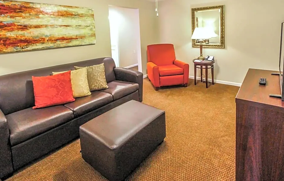 Surreys Grand Crowne Resort - Chambres